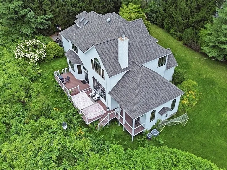 133 Salem St — Photo 18