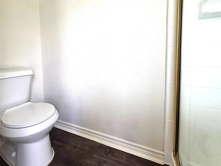 2202 Cherry Hill Ct — Photo 15