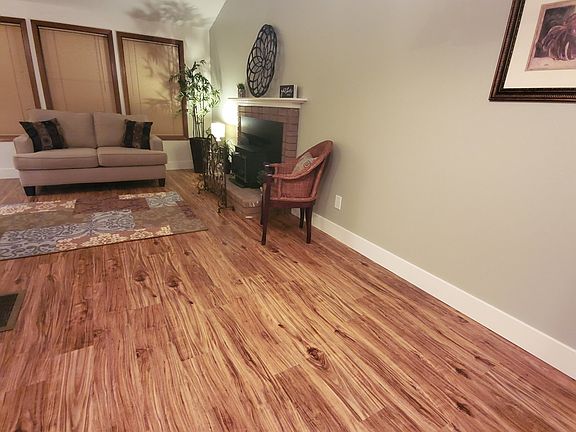 5th image of 6377 SE Montgomery Dr