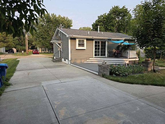 4th image of 633 Aldrich St