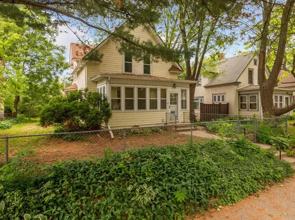2824 28th Ave S, Minneapolis, MN 55406