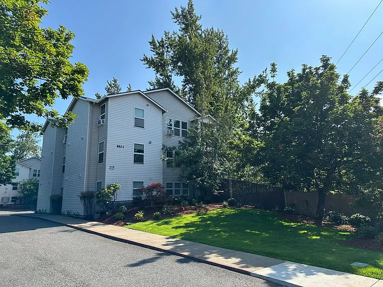 8824 SE Flavel St — Photo 39