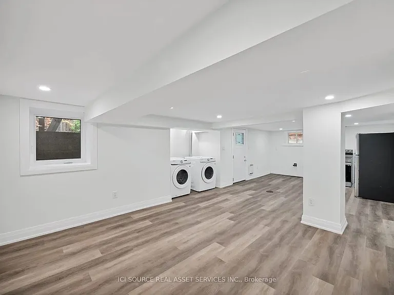132 Holton Ave S #1 — Photo 5