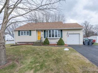 1 Edgewood Dr, Saugerties, NY