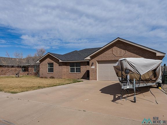 2nd image of 2412 Flagstone Dr