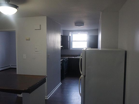 4th image of 292 Parker St #9