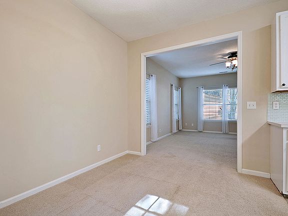 5th image of 303 Parish Parc Dr