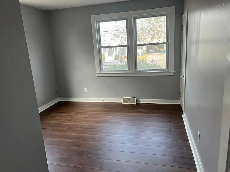 181 Lyman Ave #A — Photo 12