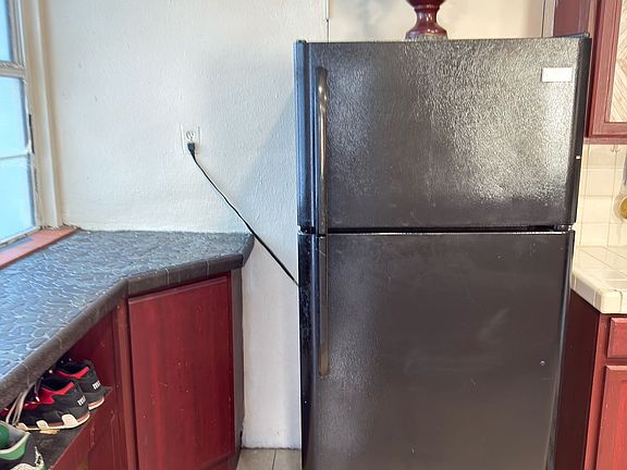 4th image of 4545 Coquina Ave