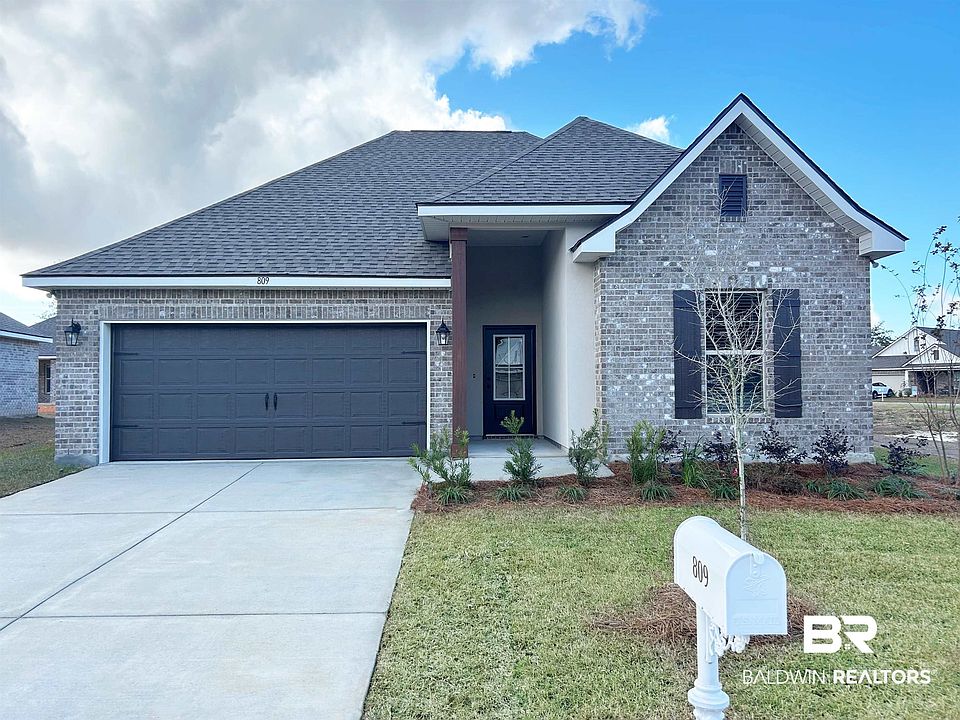 1st image of 809 Sumter Loop