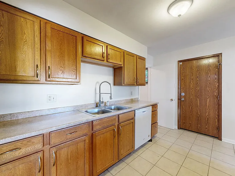 2220 Ironton St — Photo 10