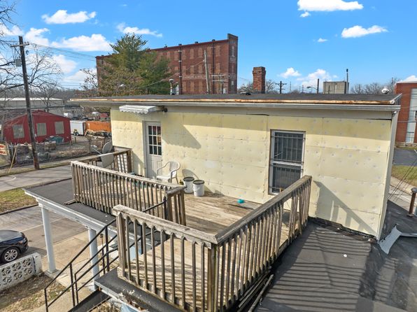 lexington-kentucky-446756855 picture