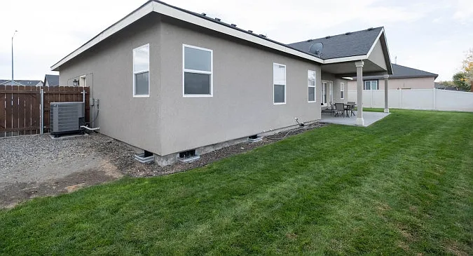 Tanglewood Dr — Photo 4