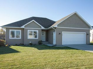 206 Northpark Blvd, Huxley, IA 50124