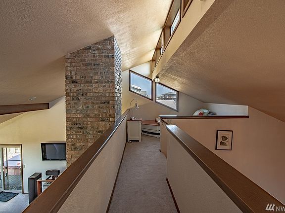 5th image of 417 Dune Crest Dr