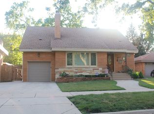 9816 S 50th Ct, Oak Lawn, IL 60453