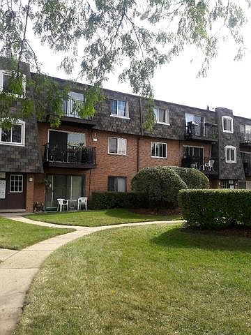 1st image of 9395 Bay Colony Dr APT 3S