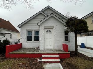 175-32 Underhill Ave, Fresh Meadows, NY 11365