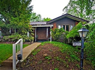 402 Kingston Dr, Pittsburgh, PA