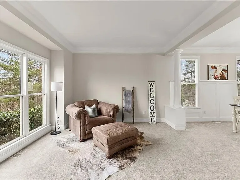 5987 Wellington Ave — Photo 6