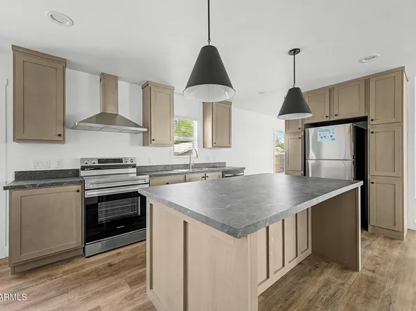 341 S MALCOLM Drive, Apache Junction, AZ 85120