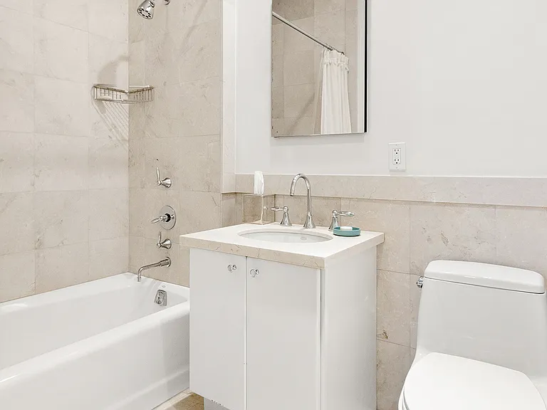 73 Worth St #2E — Photo 11