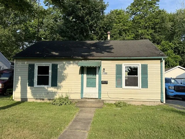 1189 Bingham Ave NW — Photo 6