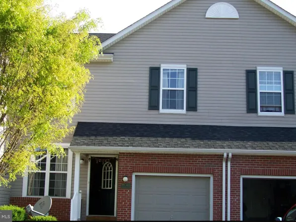 414 Nottingham Ln, Collegeville, PA 19426