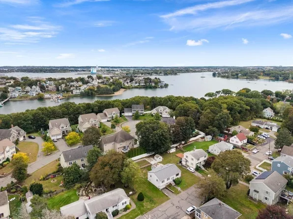 12 Marion Ave, Beverly, MA 01915