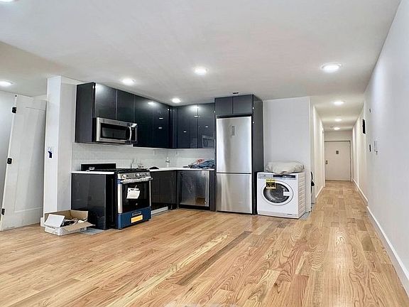 4th image of 25 E 21st St APT 4C