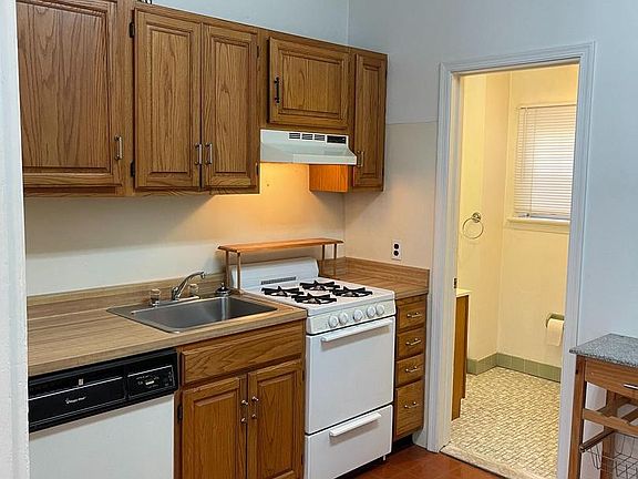5th image of 2031 Brandywine St #1
