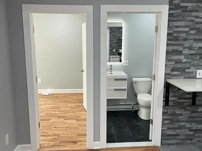 402 Poplar — Photo 32