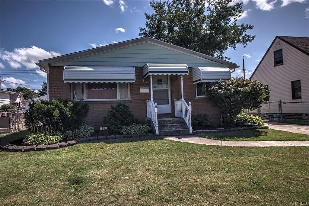 55 Wallace Ave photo 1