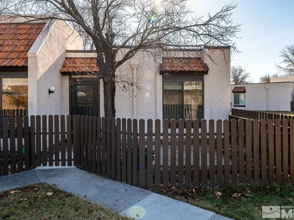1056 Baywood Dr APT C, Sparks, NV 89434