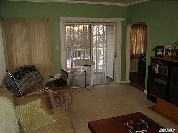 2nd image of 427 E Chester St