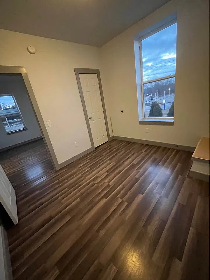 1 bed, $1,300 — Photo 4
