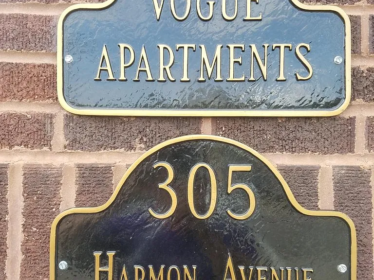 305 Harmon Ave NW #103 — Photo 2