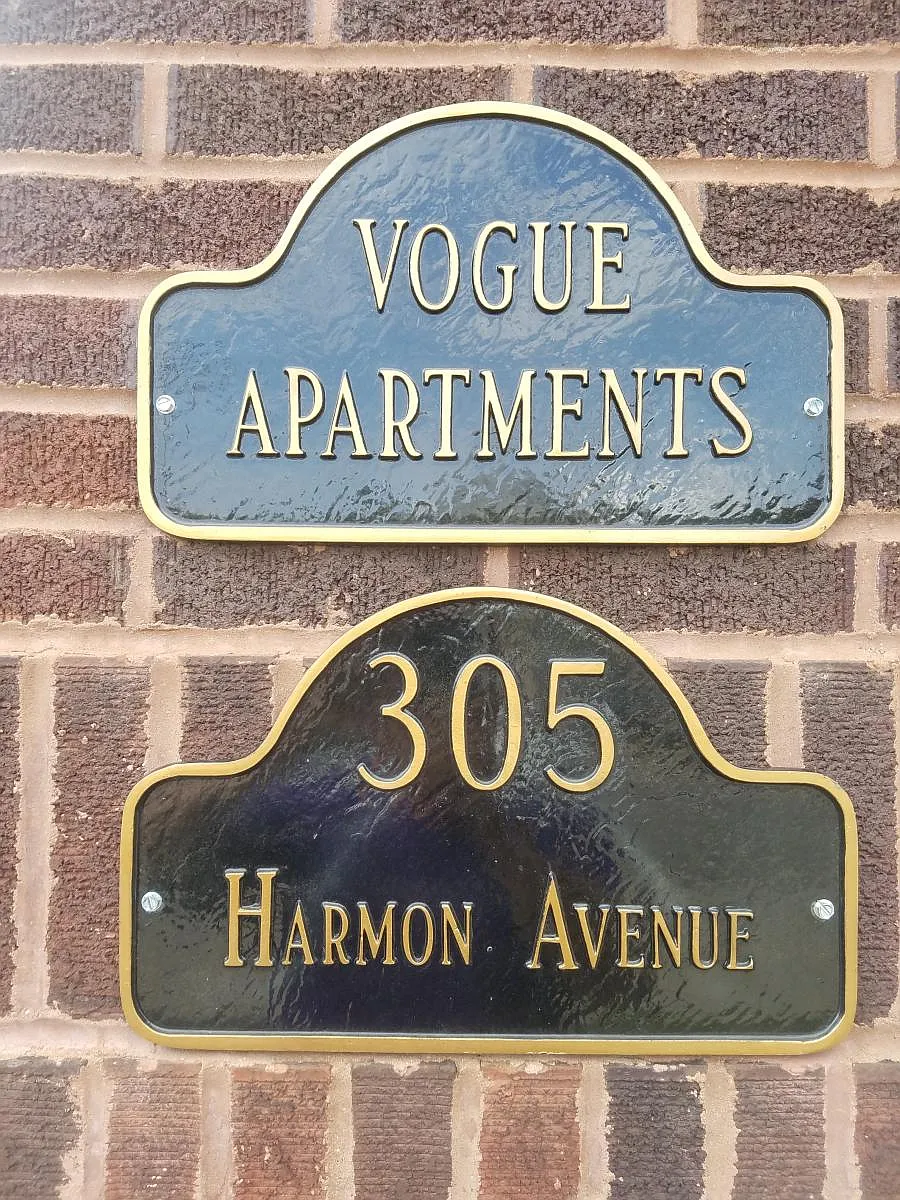 Building Photo - 305 Harmon Ave NW #103