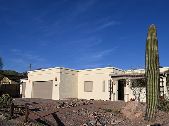 2nd image of 5557 S ALAMEDA Road