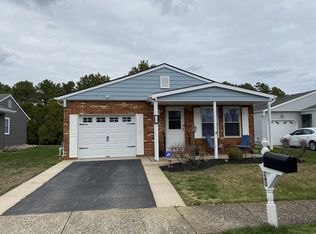 31 Selkirk Ave, Toms River, NJ 08757