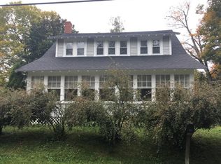 42 Lebanon Rd, Winterport, ME 04496