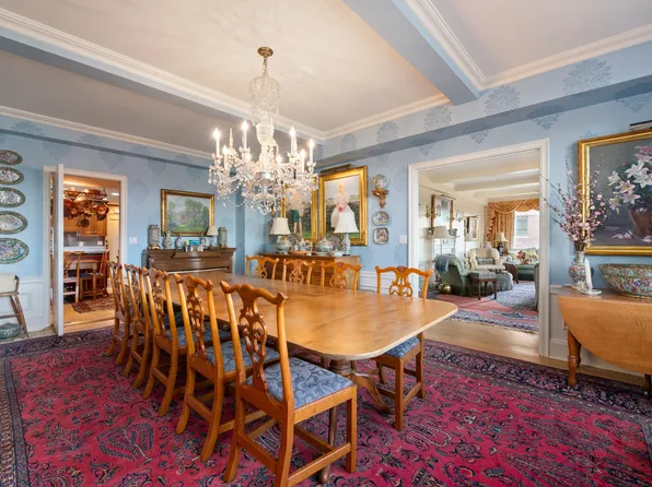 1215 5th Avenue image 6 of 22