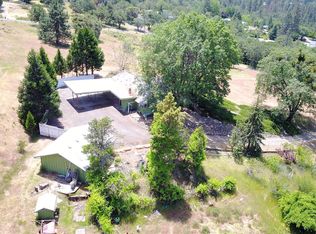 384 Troll View Rd, Grants Pass, OR 97527