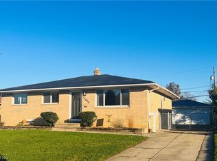 11040 Johnson Dr, Parma, OH