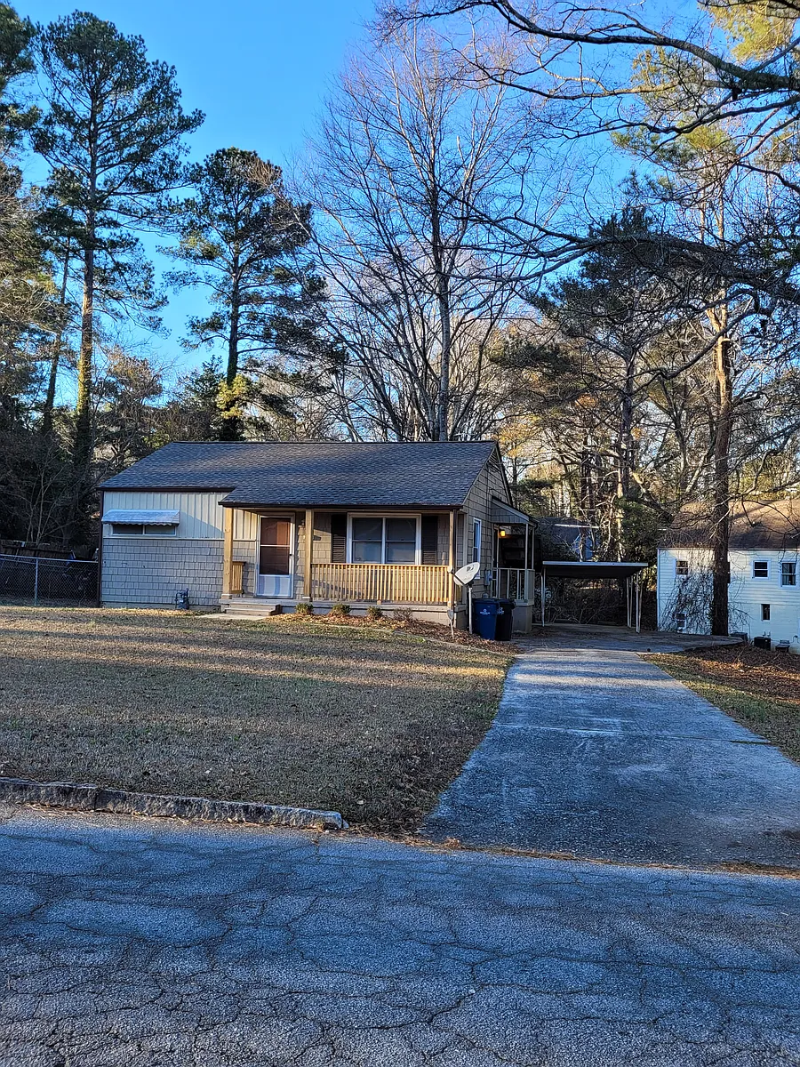 Building Photo - 2469 Judson Ave