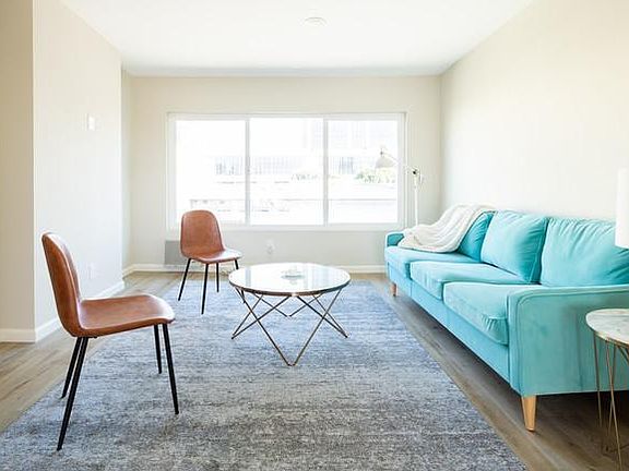 5th image of 1029 S Union Ave APT 17