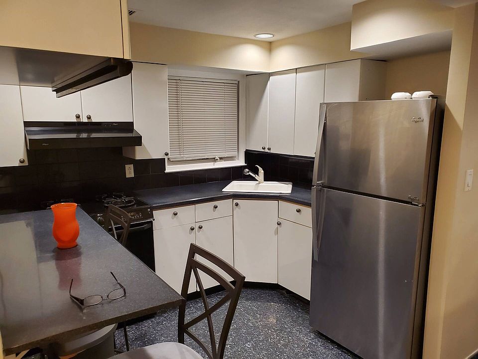 2nd image of 2503 E 64th St