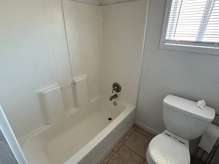 874 S Palm Ave — Photo 9