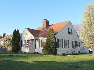 84 Kenyon Rd, Cranston, RI 02910