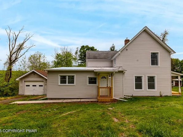 174 Sand Spring Rd, Cresco, PA 18326
